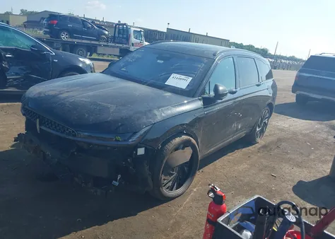 2024 Lincoln Nautilus Reserve z USA, uszkodzony, nr VIN 5LMPJ8K44RJ847968